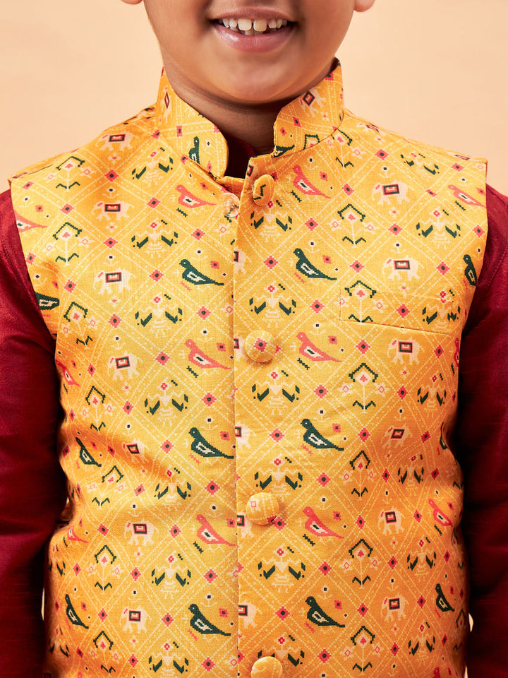 VASTRAMAY Boy's Yellow Ethnic Printed Jacket - qivii