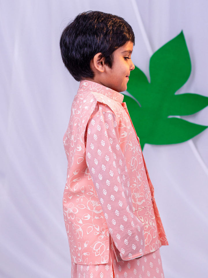 VASTRAMAY Boys' Peach Nehru Jacket - qivii