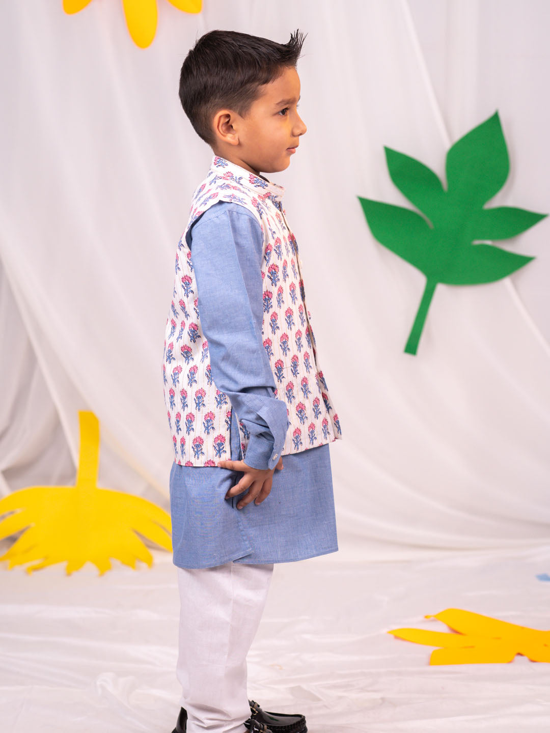VASTRAMAY Boys' Gray And White Jacket, Kurta and Pyjama Set - qivii