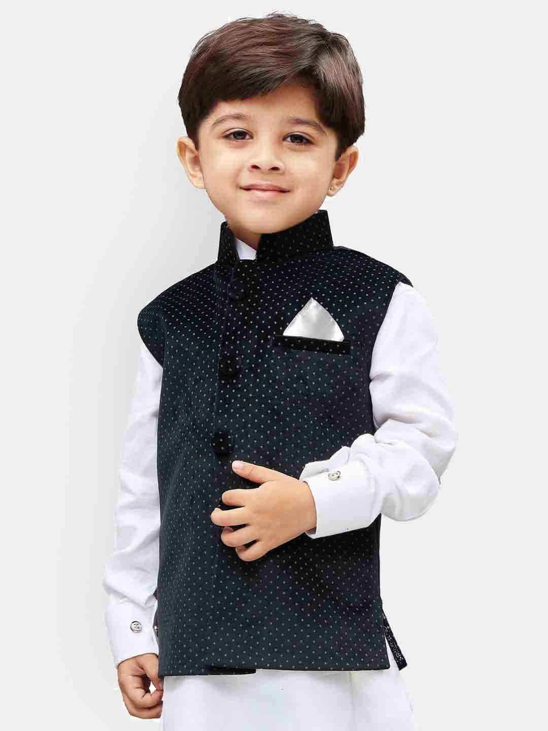 VASTRAMAY Boys' Black Velvet Nehru Jackets - qivii