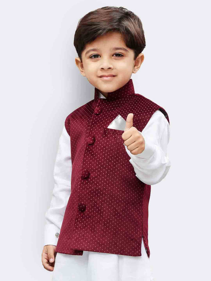 VASTRAMAY Boys' Maroon Velvet Nehru Jackets - qivii