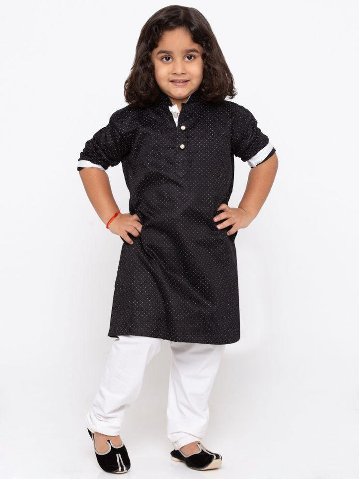 VASTRAMAY Boys' Black Cotton Kurta and Pyjama Set - qivii