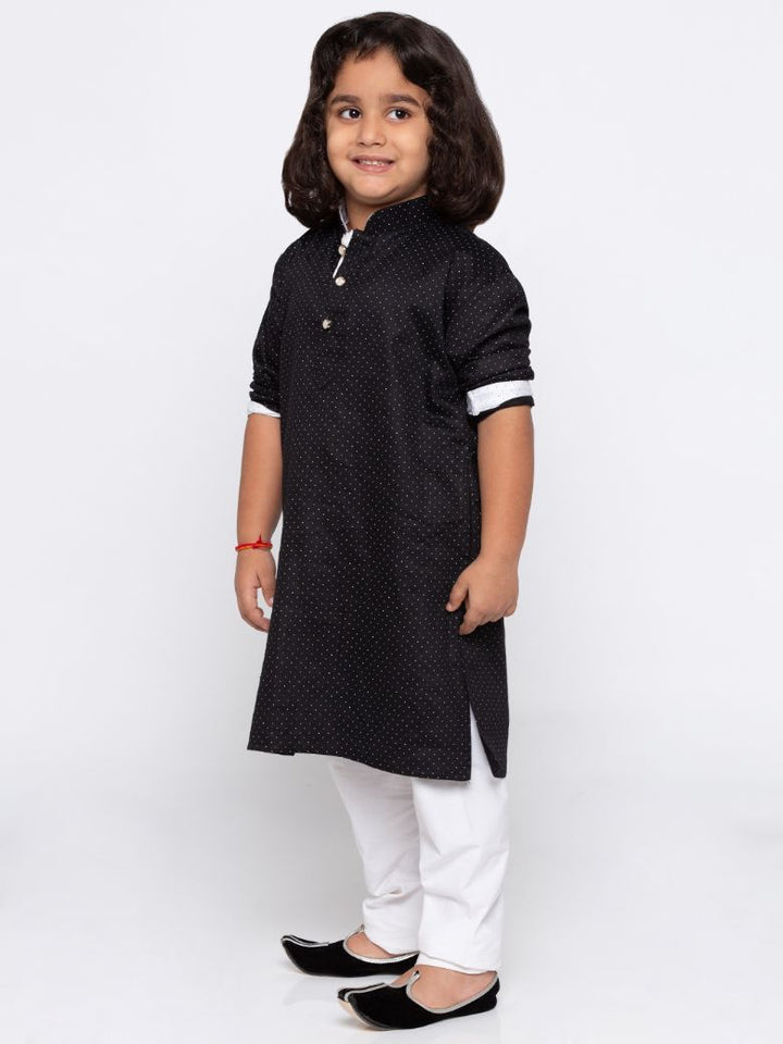 VASTRAMAY Boys' Black Cotton Kurta and Pyjama Set - qivii
