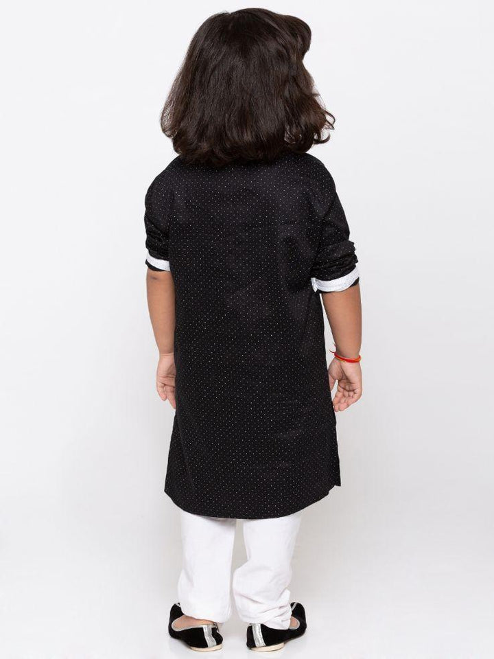 VASTRAMAY Boys' Black Cotton Kurta and Pyjama Set - qivii