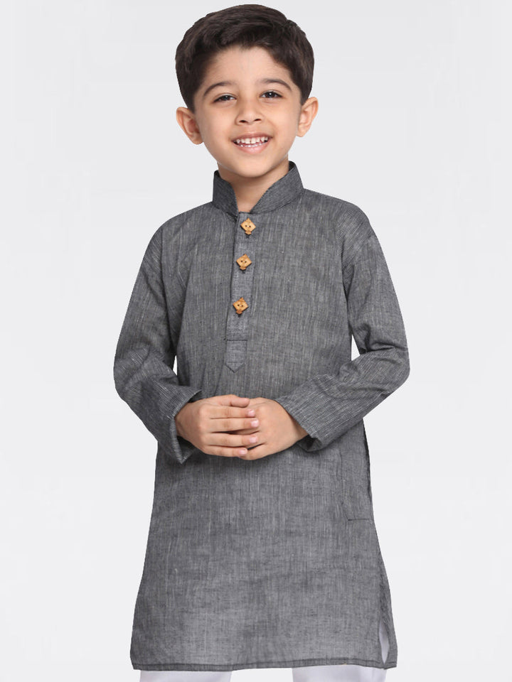 VASTRAMAY Boys Black Handloom Pure Cotton Kurta - qivii