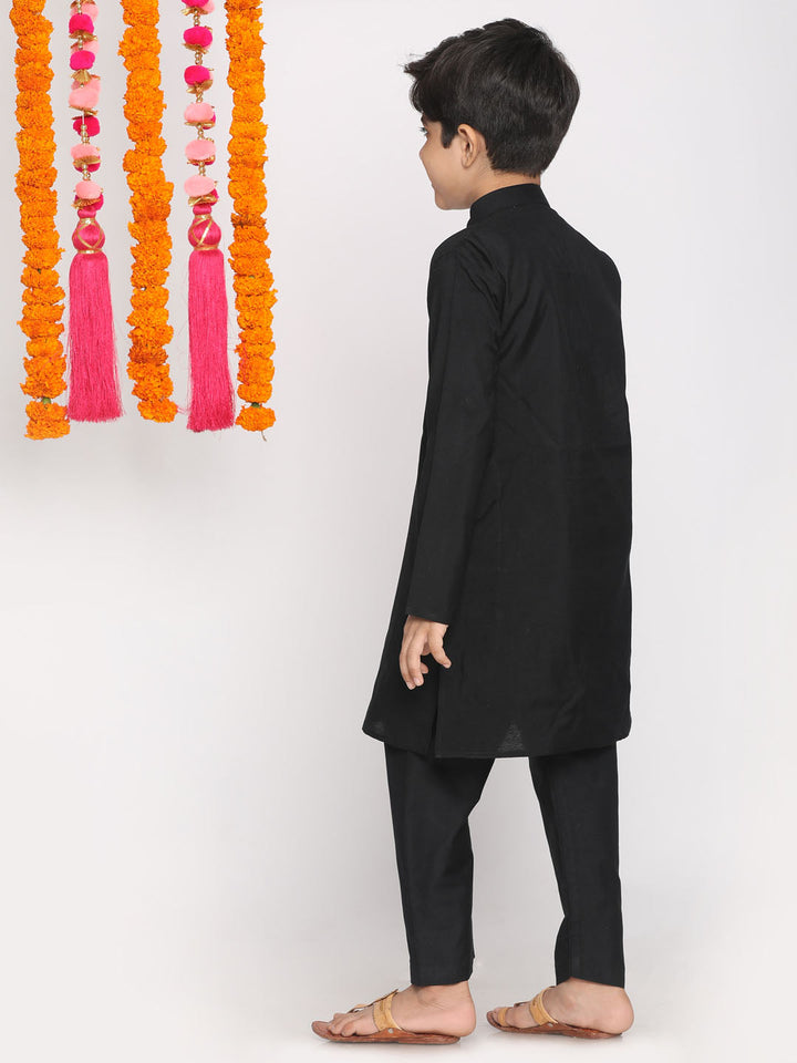 VASTRAMAY Boys Black Kurta with Pyjama - qivii