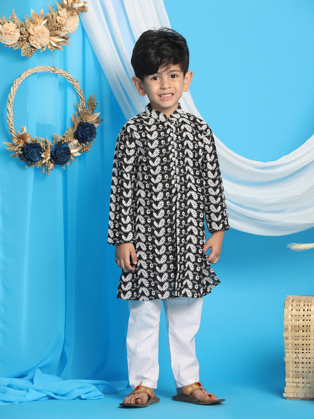 VASTRAMAY Boy's Black Chikankari Thread Work Kurta And White Pyjama Set - qivii