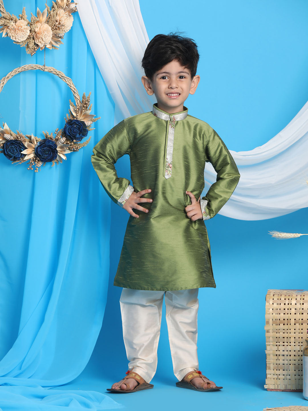 VASTRAMAY Boys' Green Cotton Silk Blend Kurta and Cream Pyjama Set - qivii