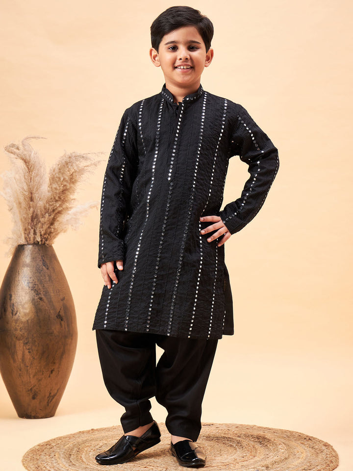 VASTRAMAY Boys Black Embroidered Vertical Mirror Work Kurta With Patiala Set - qivii