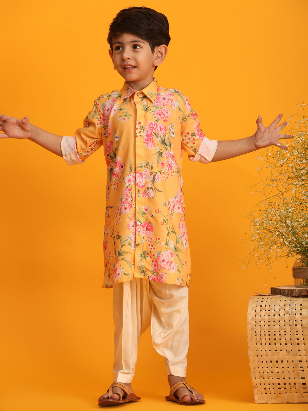 VASTRAMAY Boy's Yellow Floral Printed Kurta with Cream Solid Patiala Set - qivii