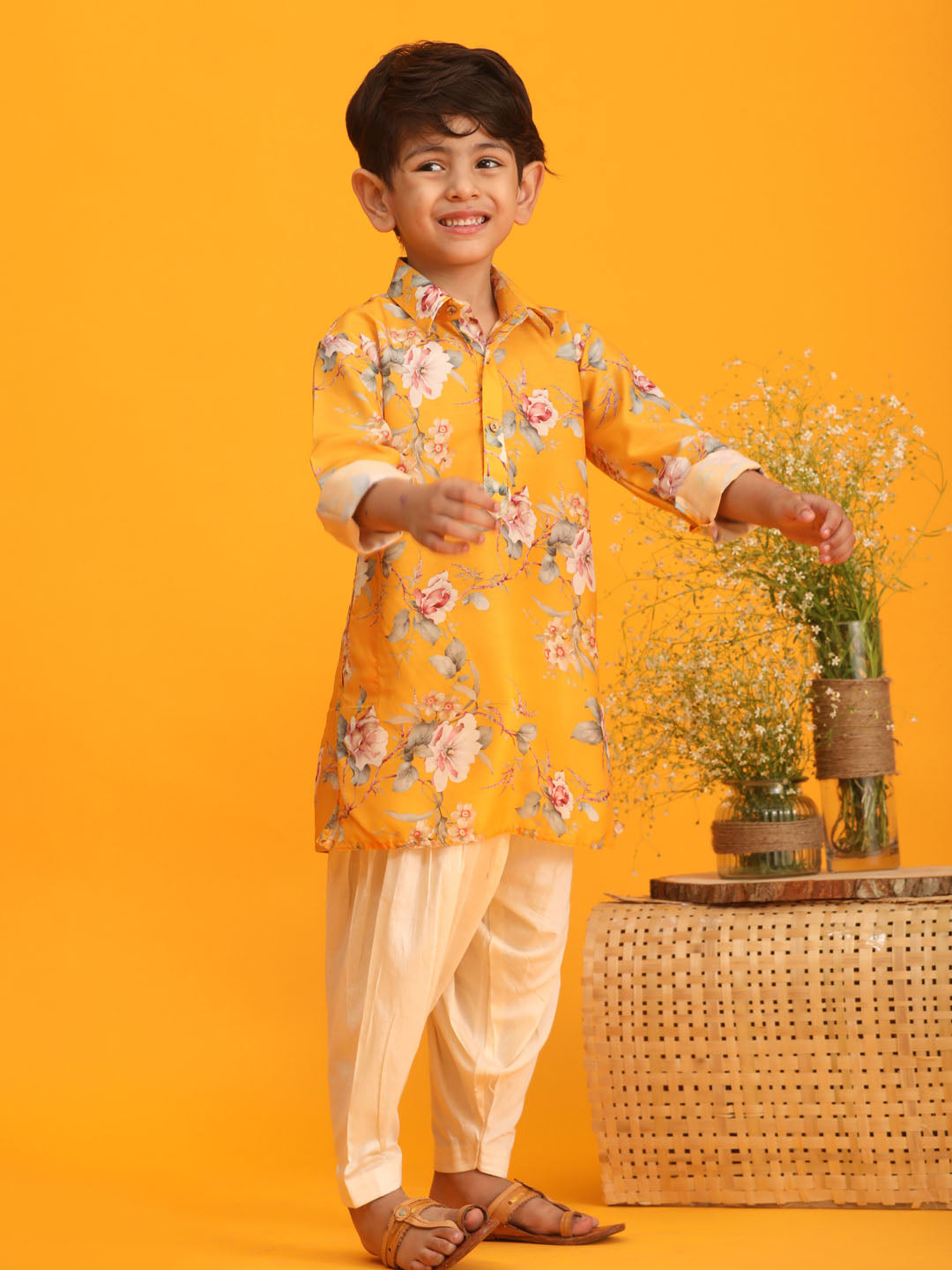 VASTRAMAY Boy's Yellow Floral Printed Kurta with Cream Solid Pyjama Set - qivii