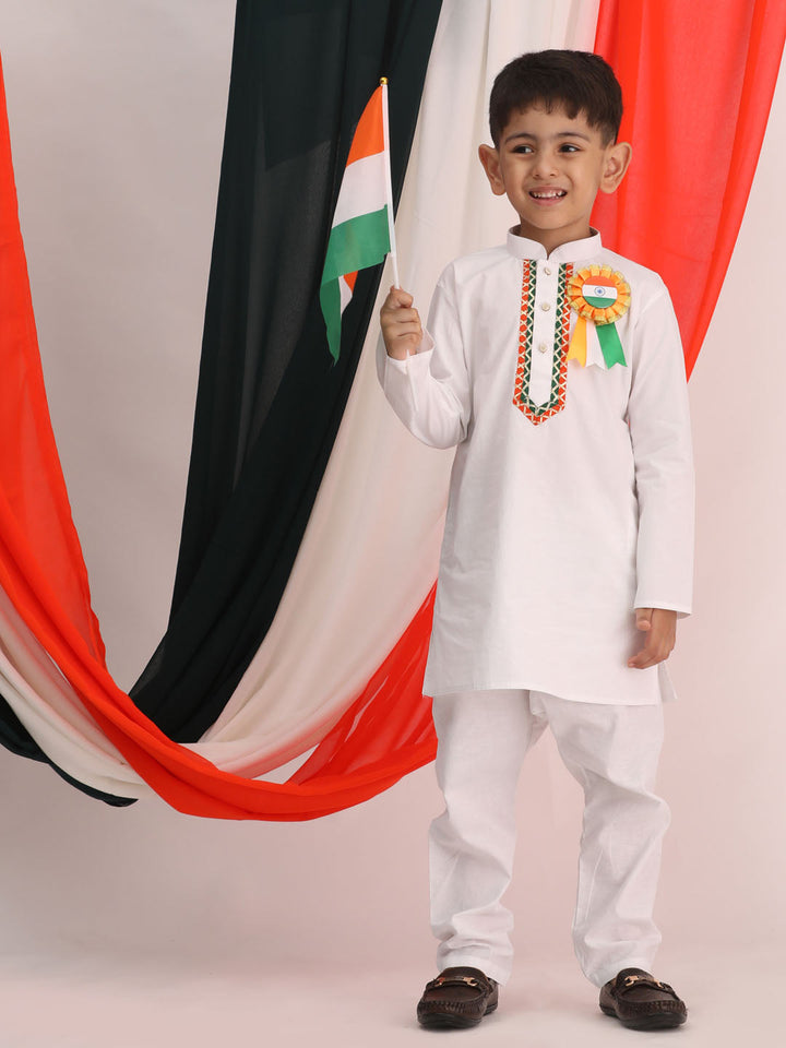 VASTRAMAY Boy's Republic Day Special Kurta Pyjama Set - qivii