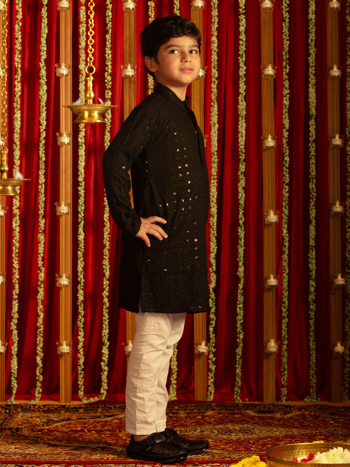 VASTRAMAY Boys' Black And White Schiffli Kurta Pyjama Set - qivii