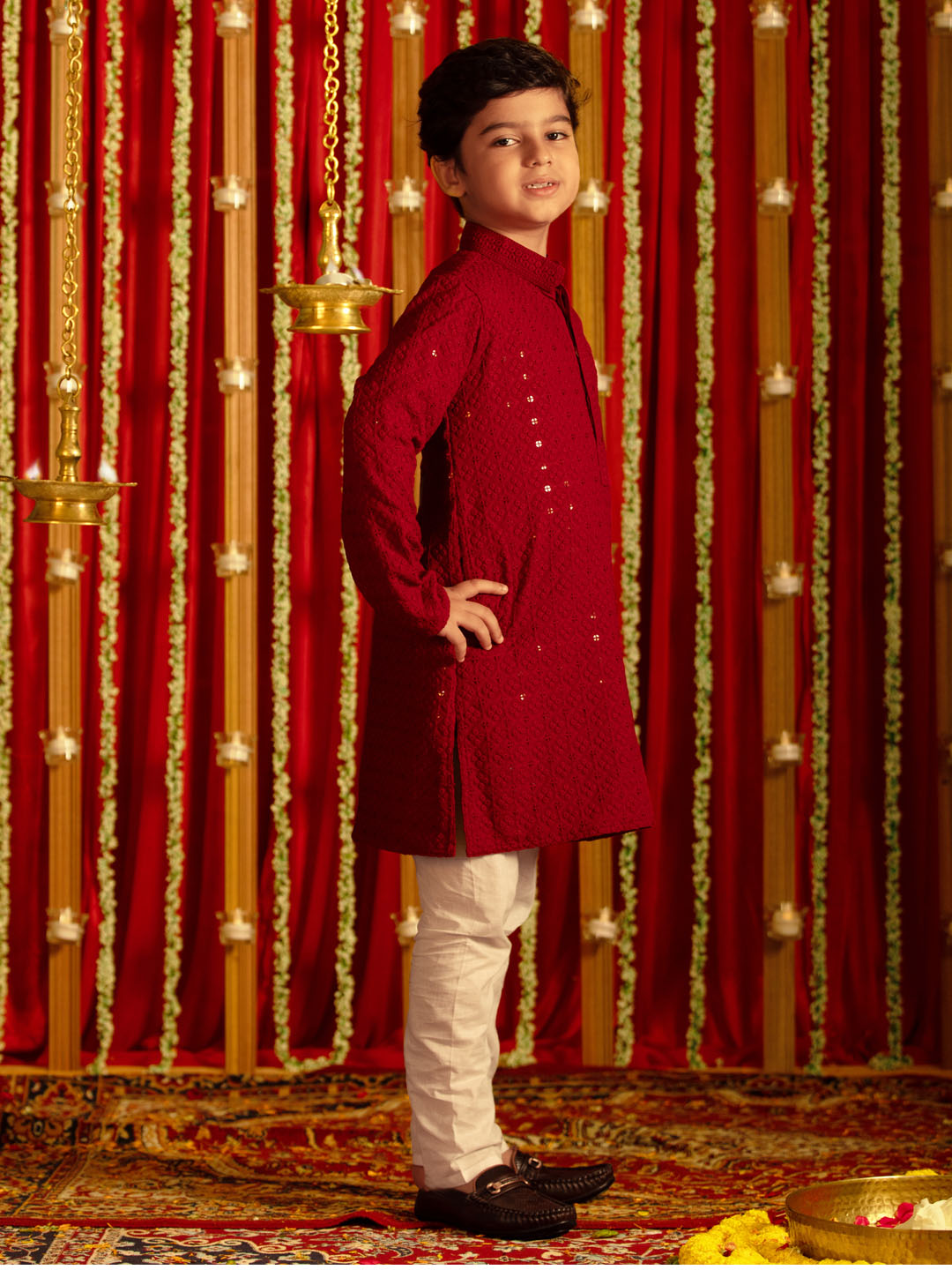 VASTRAMAY Boys' Maroon And White Schiffli  Kurta Pyjama Set - qivii