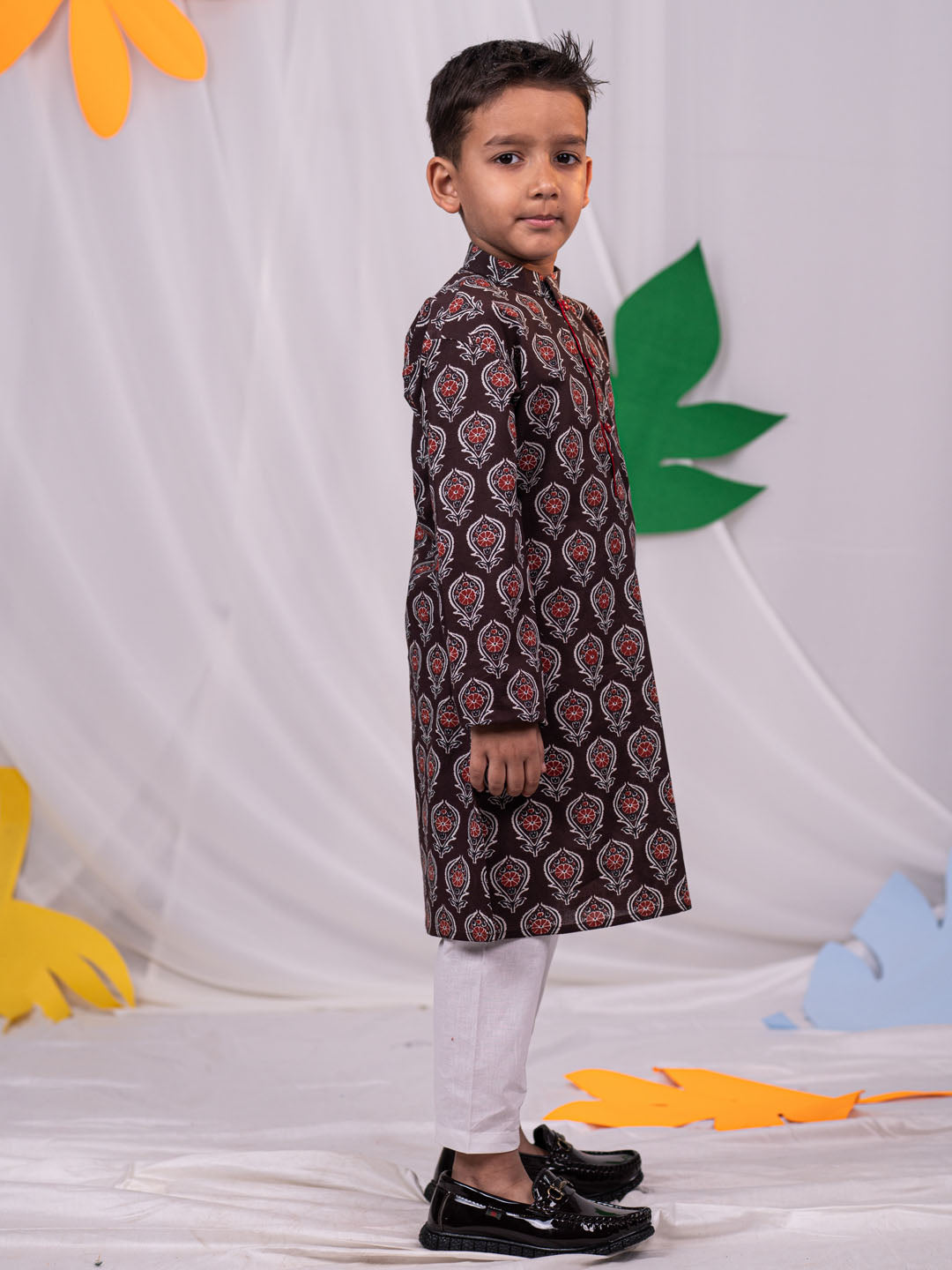 VASTRAMAY Boys' Brown Printed Kurta Pyjama Set - qivii