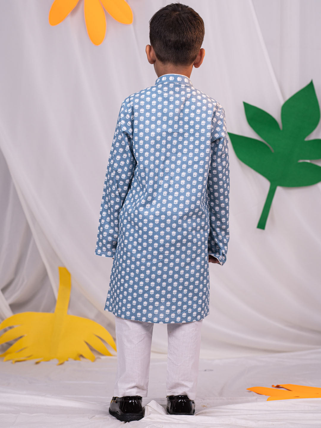 VASTRAMAY Boys' Blue And White Kurta Pyjama Set - qivii
