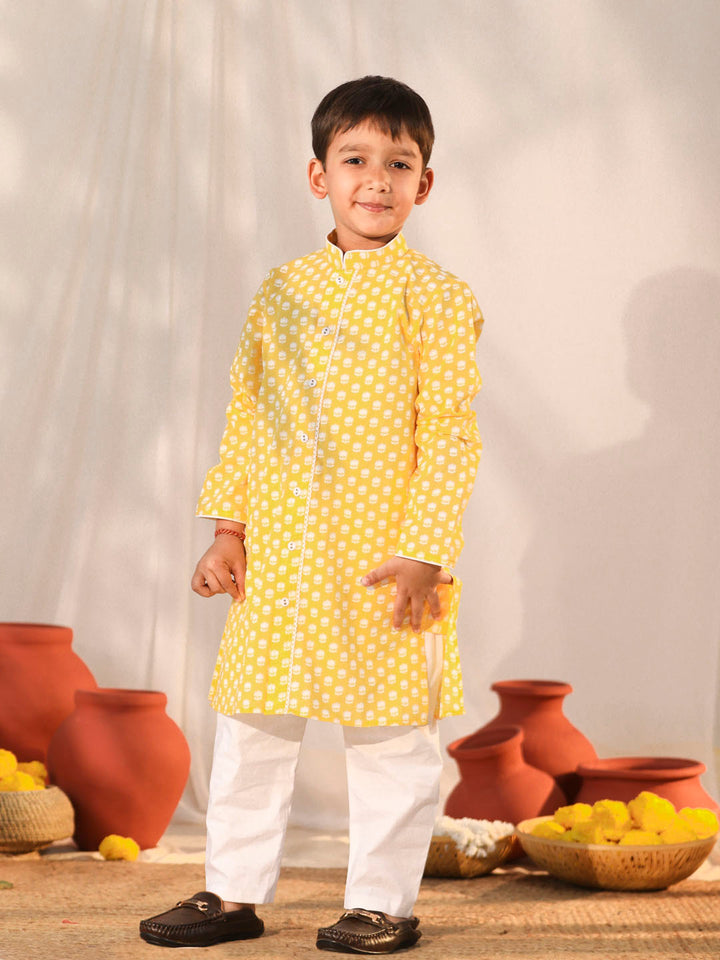 VASTRAMAY Boys' Yellow Kurta Pyjama Set - qivii