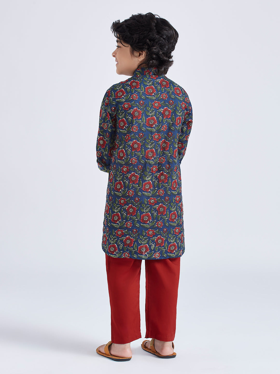 VASTRAMAY Boys' Navy Blue Kurta Pyjama Set - qivii