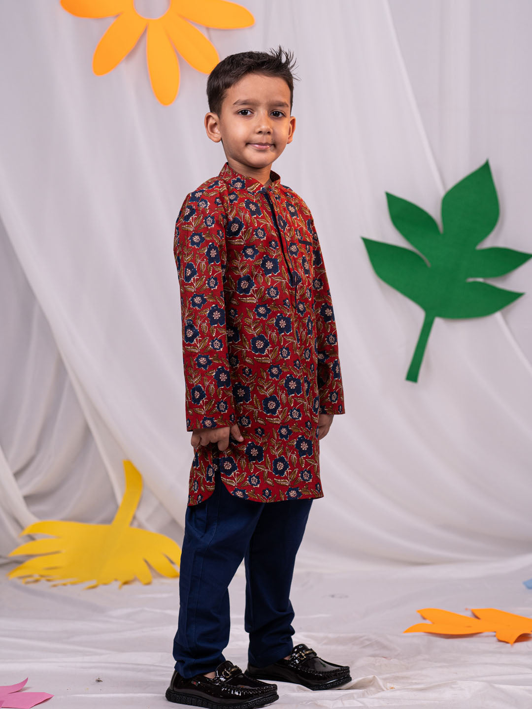 VASTRAMAY Boys' Rust Brown Floral Kurta Pyjama Set - qivii