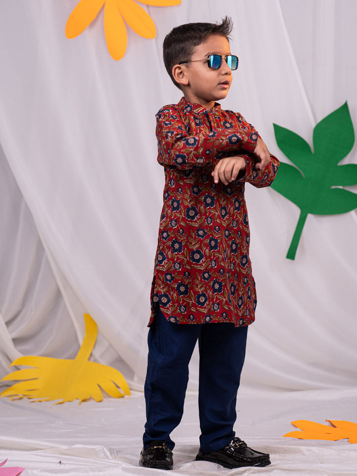VASTRAMAY Boys' Rust Brown Floral Kurta Pyjama Set - qivii