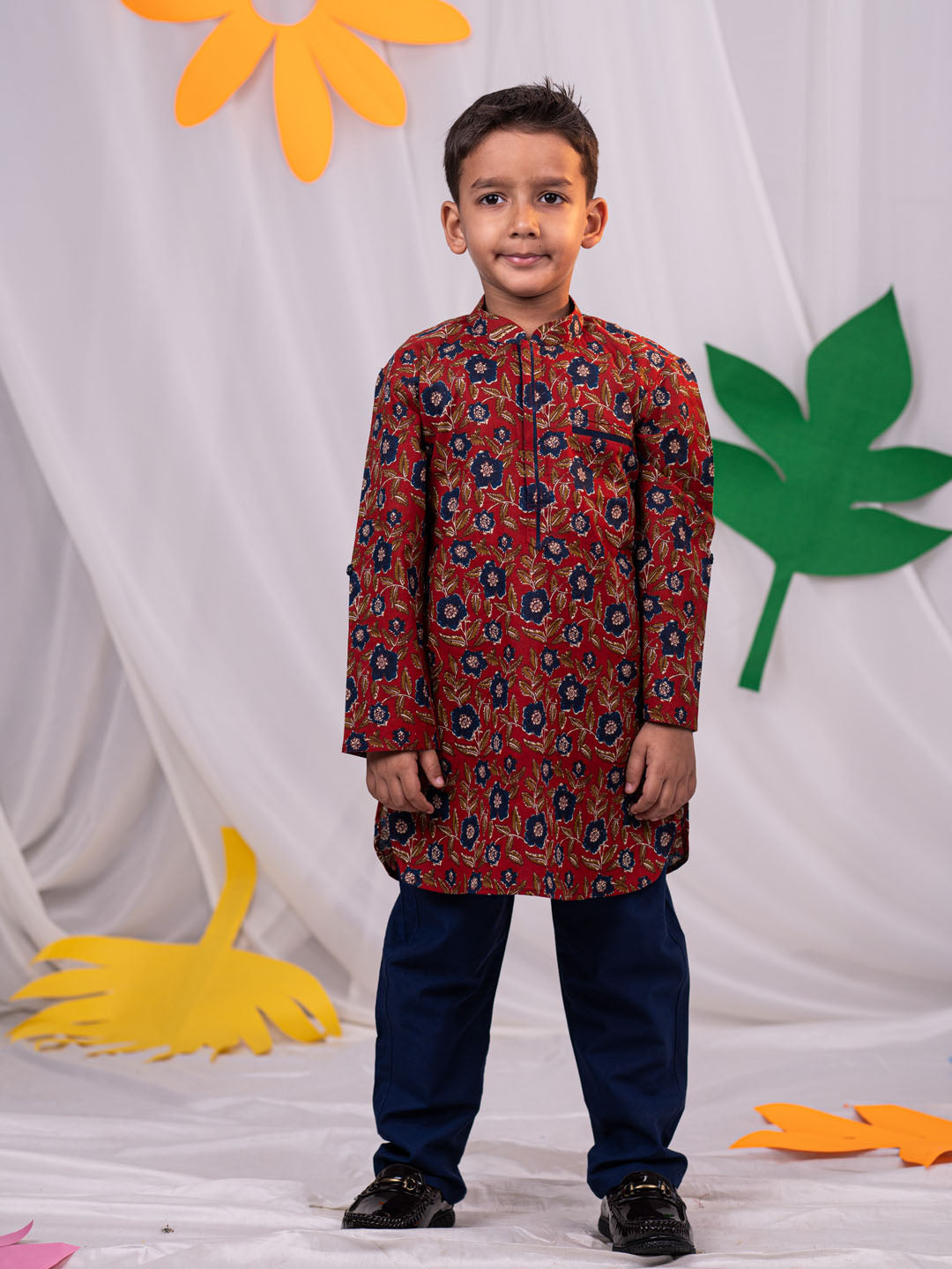 VASTRAMAY Boys' Rust Brown Floral Kurta Pyjama Set - qivii