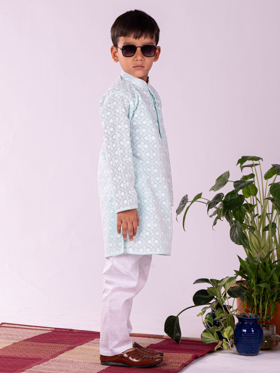 VASTRAMAY Boys' Green And White Kurta And Pyjama Set - qivii