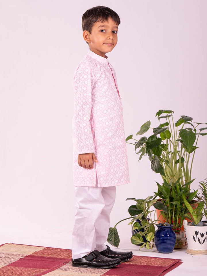 VASTRAMAY Boys' Pink And White Kurta And Pyjama Set - qivii