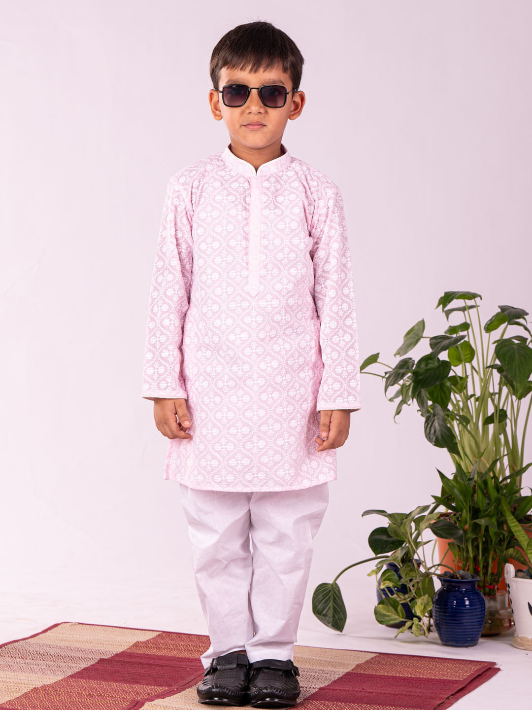 VASTRAMAY Boys' Pink And White Kurta And Pyjama Set - qivii