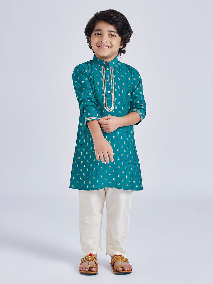 VASTRAMAY Boys' Green And Cream Kurta Pyjama Set - qivii