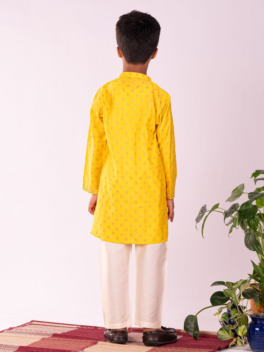 VASTRAMAY Boys' Yellow And Cream Kurta Pyjama Set - qivii