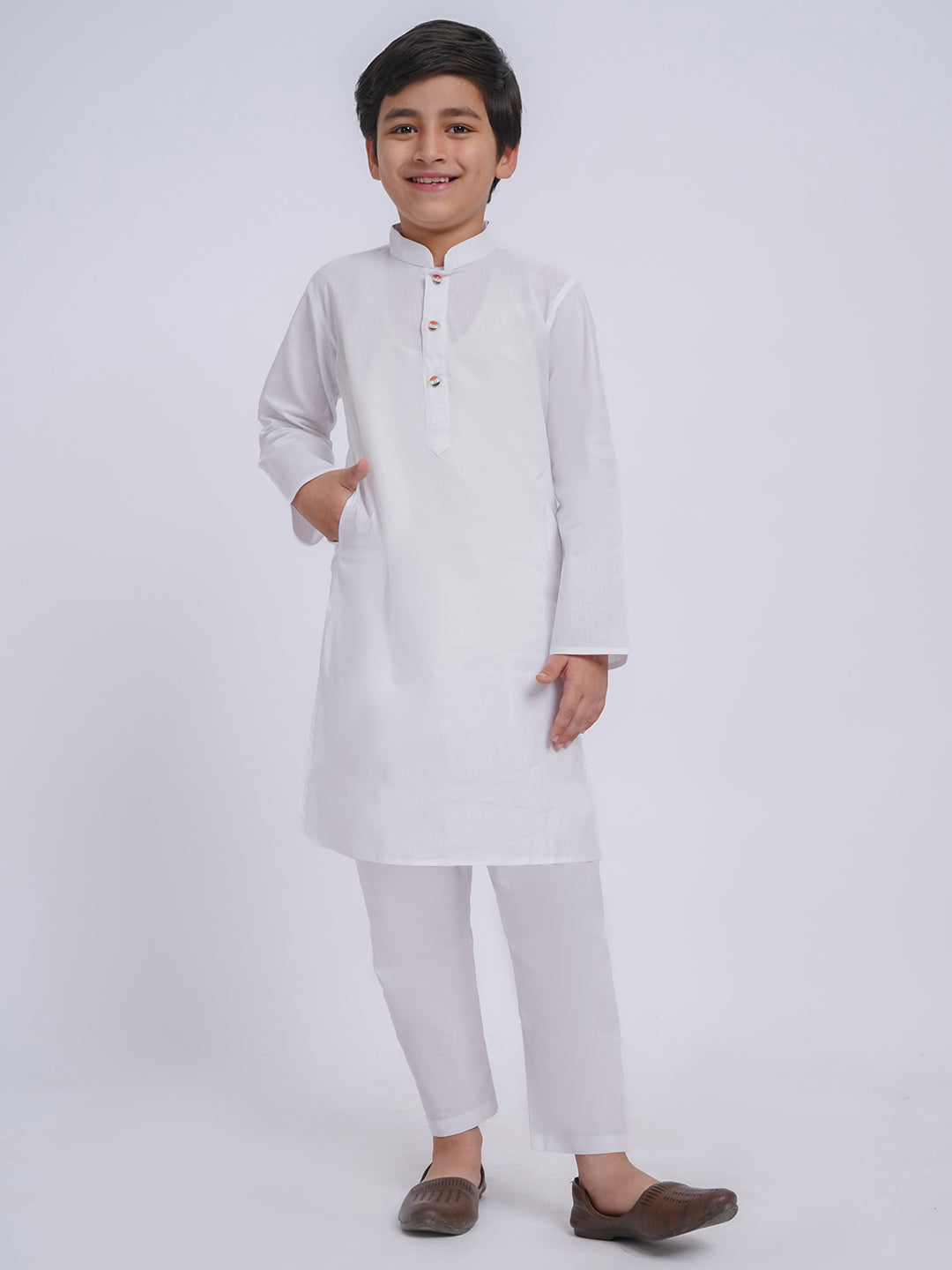 VASTRAMAY Boys' White Kurta And Pyjama Set - qivii