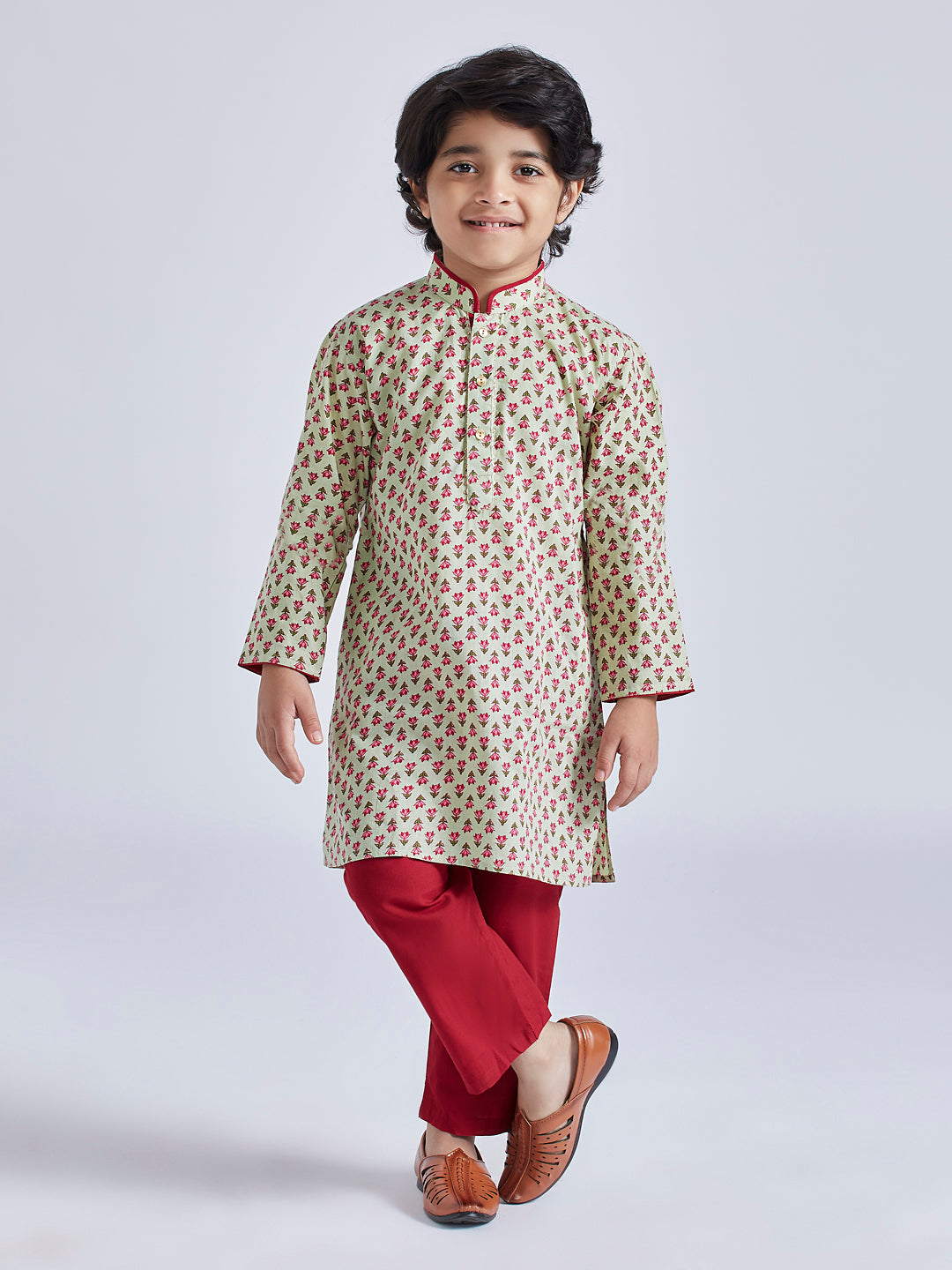 VASTRAMAY Boys' Mint Green Kurta Pyjama Set - qivii