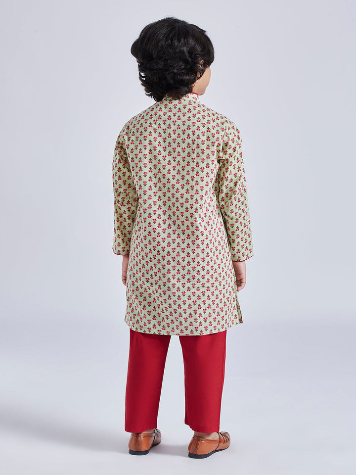 VASTRAMAY Boys' Mint Green Kurta Pyjama Set - qivii