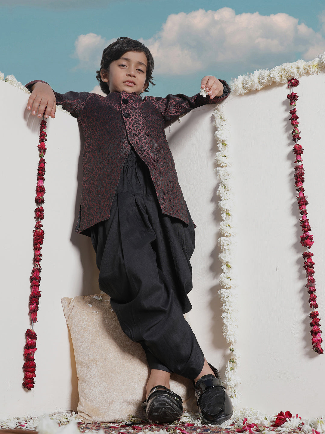 VASTRAMAY Boys' Maroon Silk Blend Sherwani - qivii
