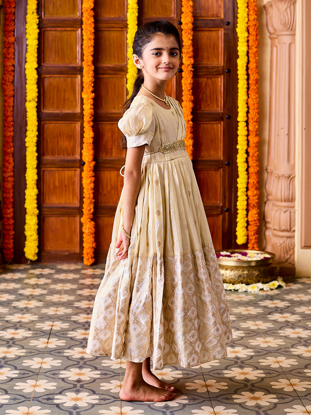 VASTRAMAY Girls' Gold Lehenga Set - qivii