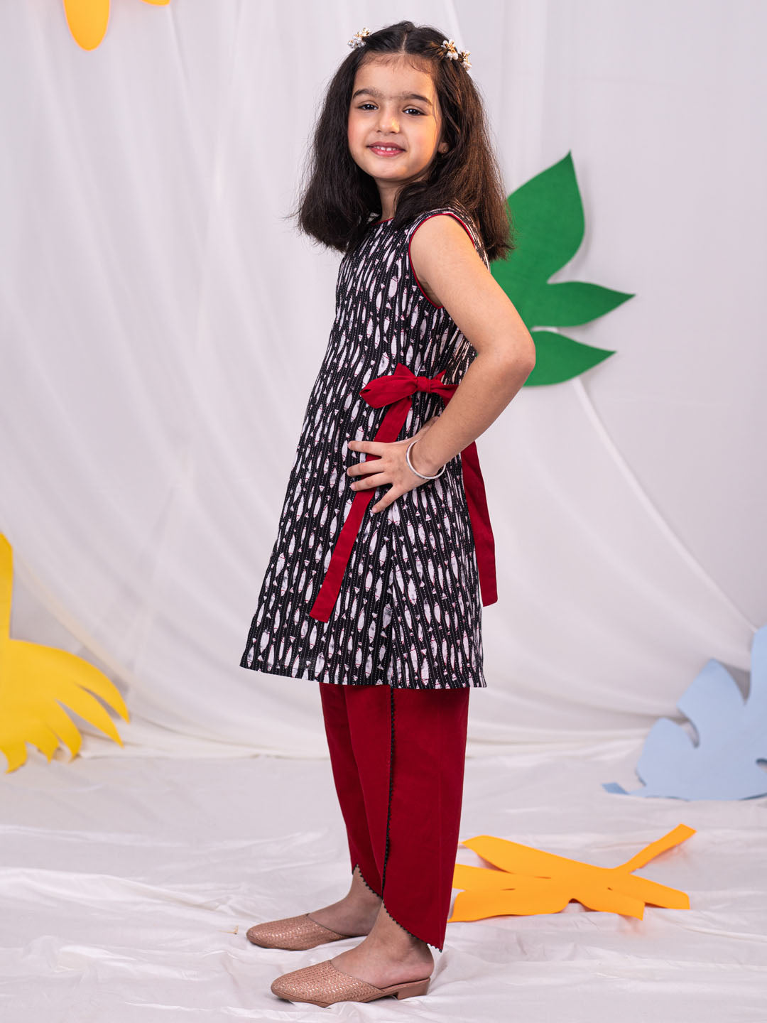 VASTRAMAY Girls Black And Maroon Dhoti Kurta Set - qivii