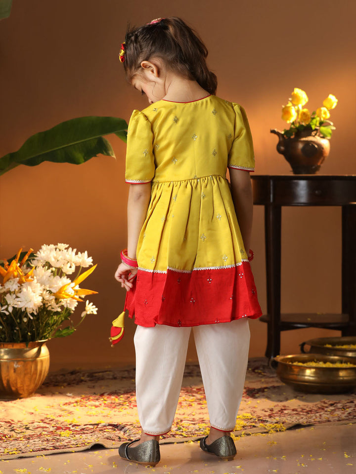 VASTRAMAY Girls' Yellow And Cream Dhoti Kurta Set - qivii