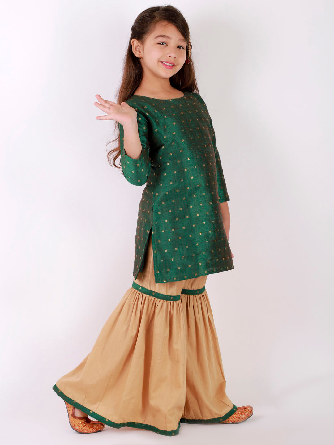 VASTRAMAY Girls' Green Zari Kurta And Rose Gold Sharara Set - qivii