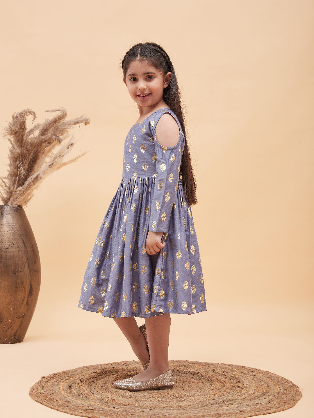 VASTRAMAY Girl's Grey Foil Printed Cold Shoulder Kurti - qivii