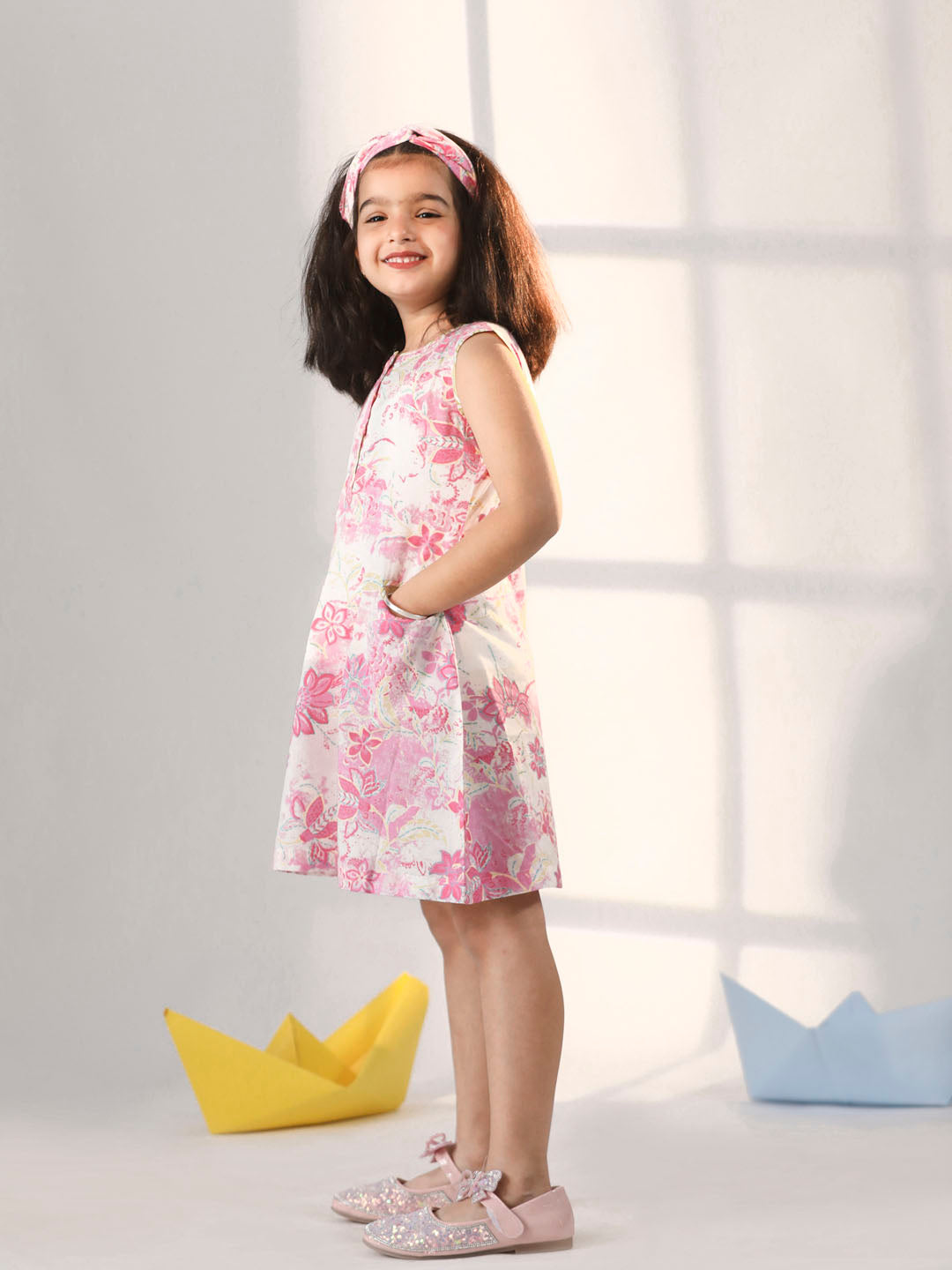 VASTRAMAY Girls' Pink Cotton Summer Dress - qivii