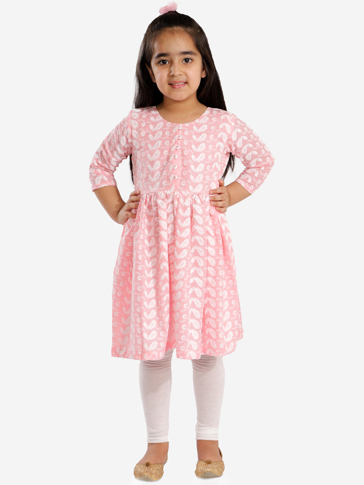 VASTRAMAY Girls' Pink Pure Cotton Chikankari Kurta With Leggings - qivii