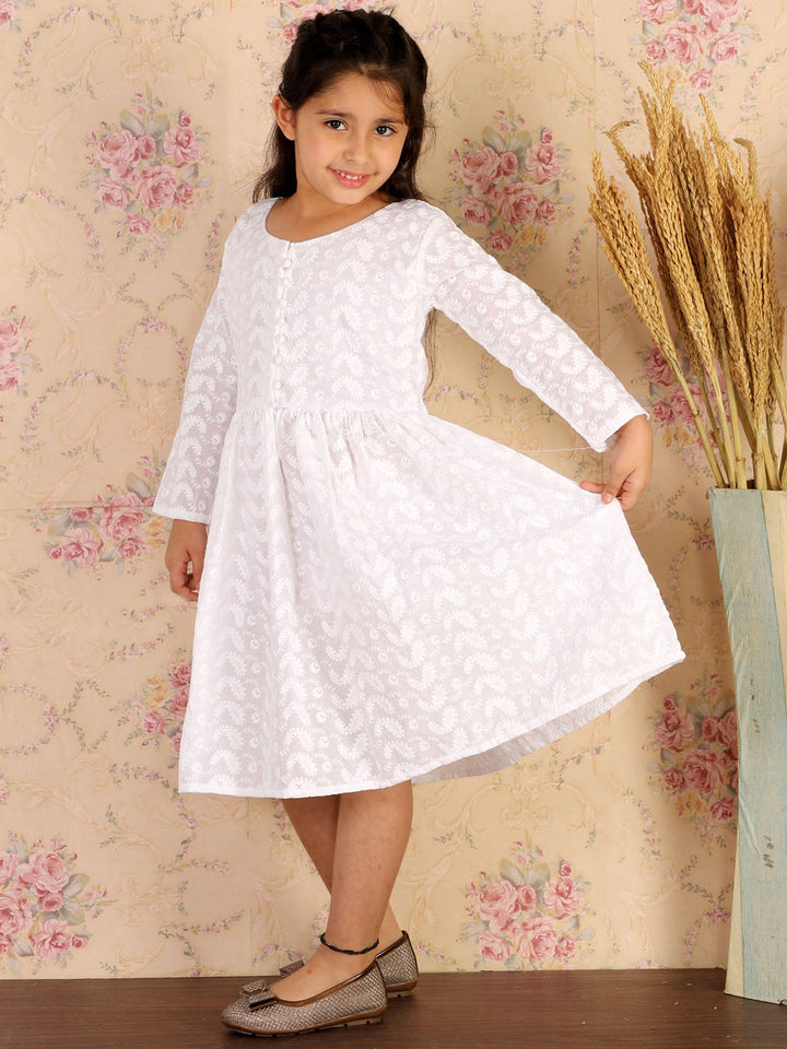 VASTRAMAY Girl's White Pure Cotton Chikankari Kurta - qivii