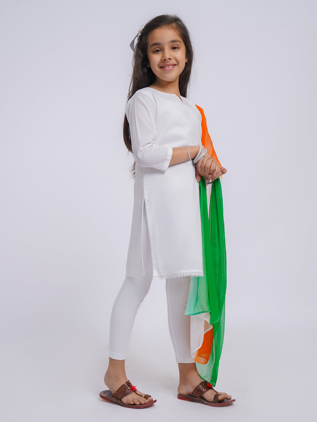 VASTRAMAY Girls' White Kurta, Leggings and Dupatta - qivii