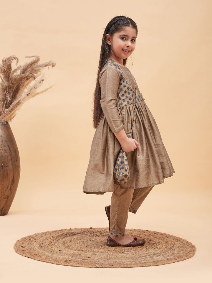 VASTRAMAY Girls Brown Anarkali Kurta Pyjama Set With Potli Bag - qivii