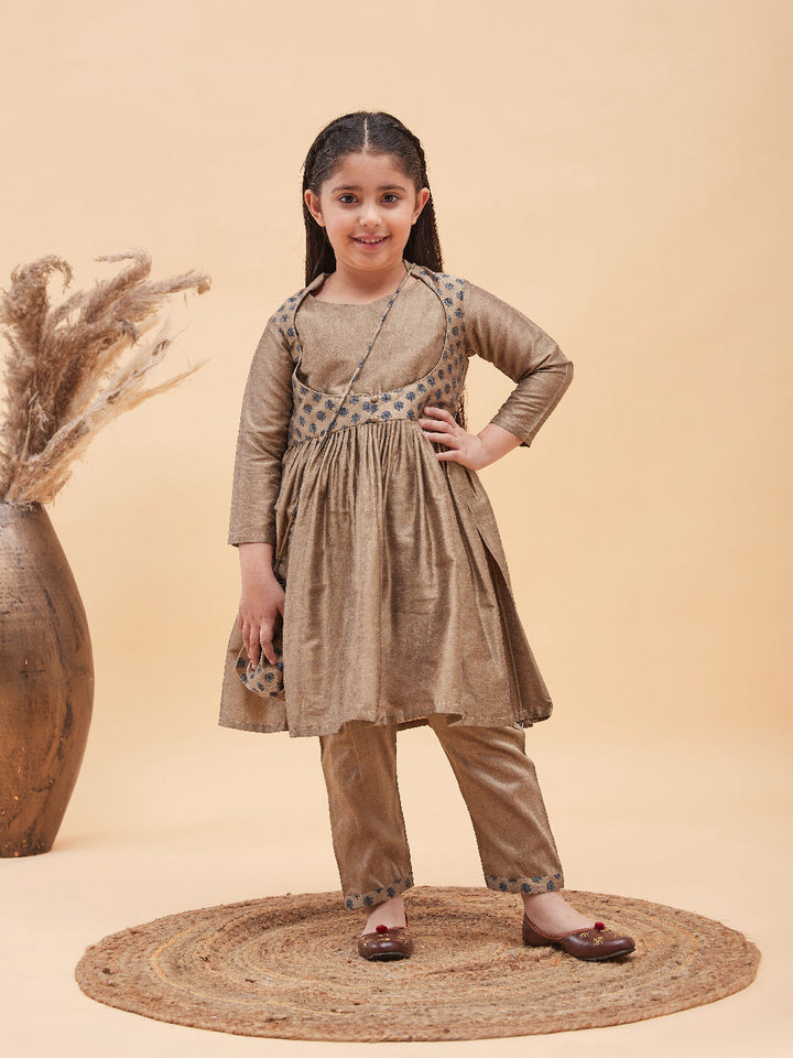 VASTRAMAY Girls Brown Anarkali Kurta Pyjama Set With Potli Bag - qivii