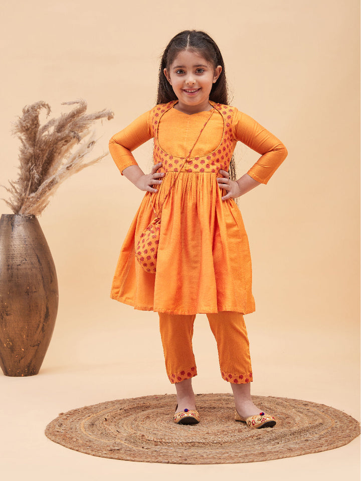 VASTRAMAY Girls Orange Anarkali Kurta Pyjama Set With Potli Bag - qivii