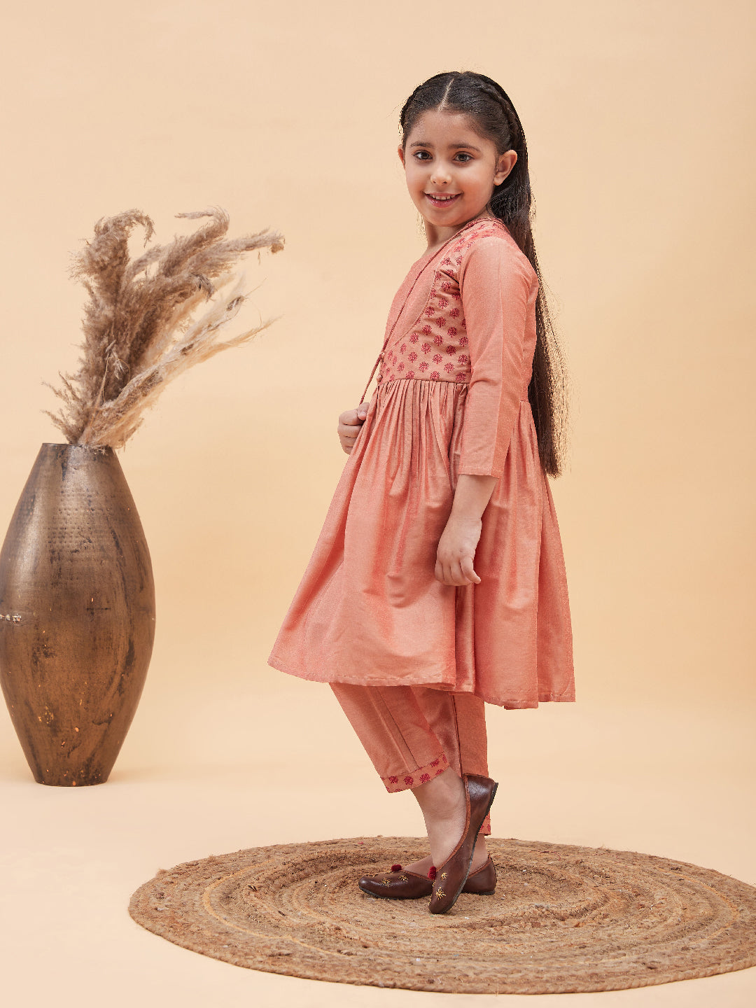 VASTRAMAY Girls Pink Anarkali Kurta Pyjama Set With Potli Bag - qivii