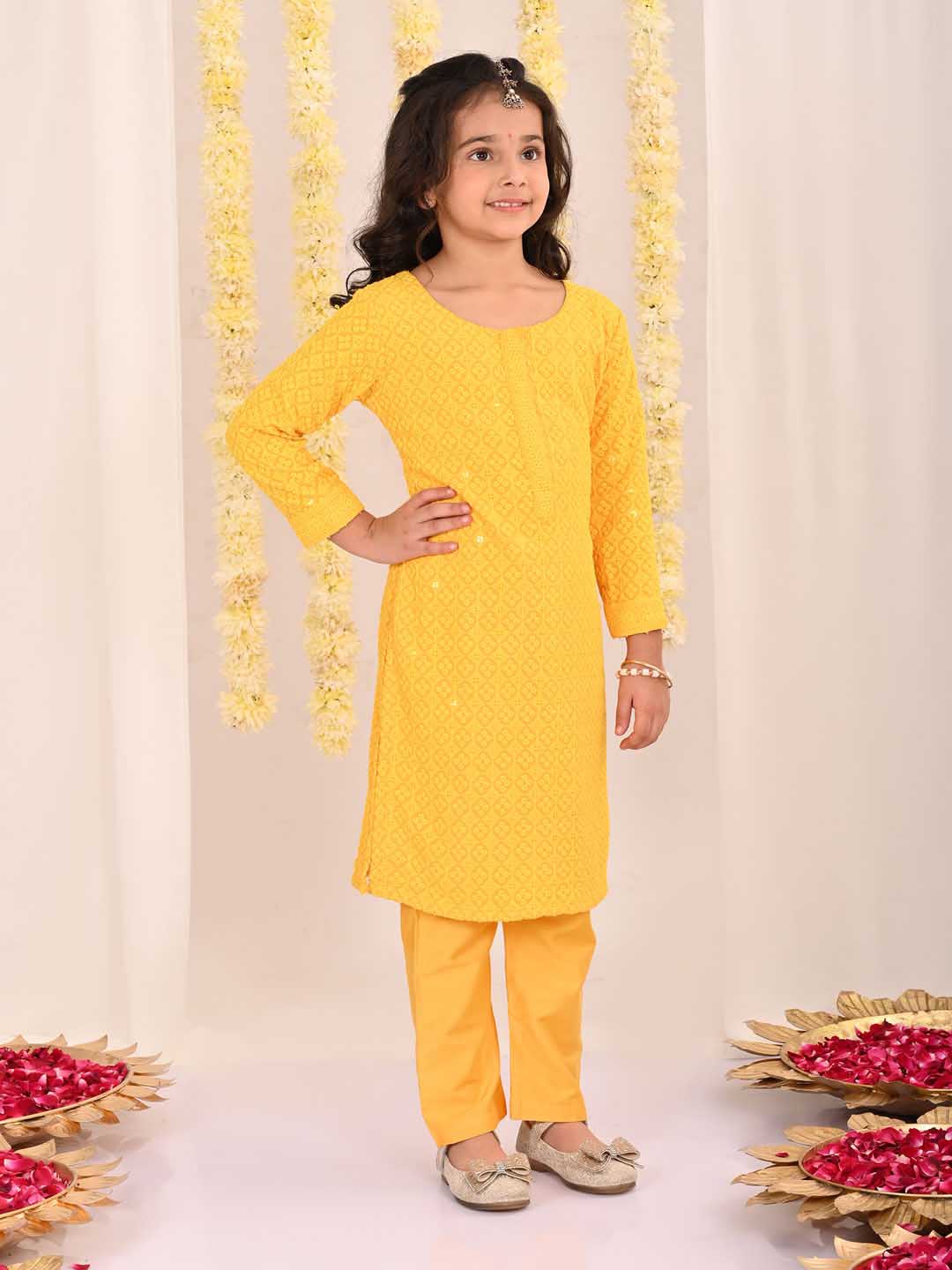 VASTRAMAY Girls' Yellow Embellished Kurta Pyjama Set - qivii
