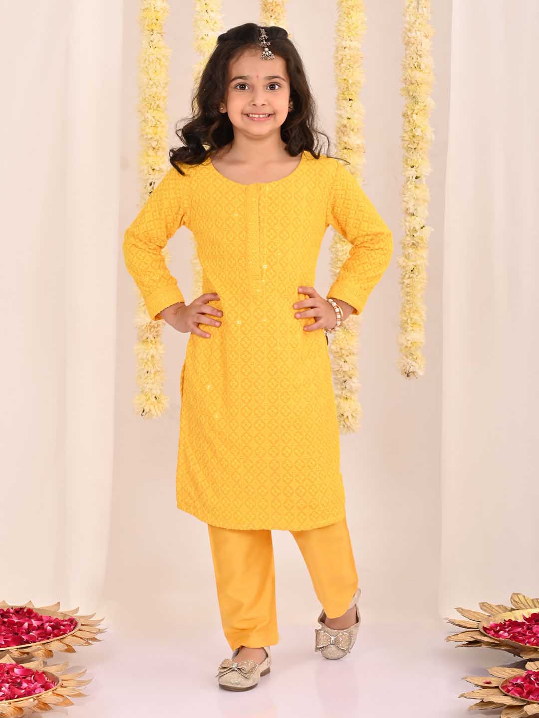 VASTRAMAY Girls' Yellow Embellished Kurta Pyjama Set - qivii