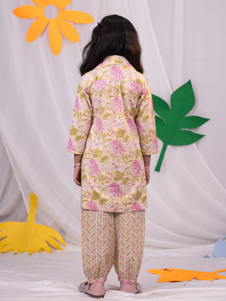 VASTRAMAY Girls' Yellow Printed Kurta Patiala Set - qivii